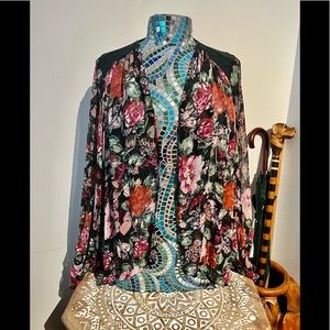Anthropology sheer cardi sz L